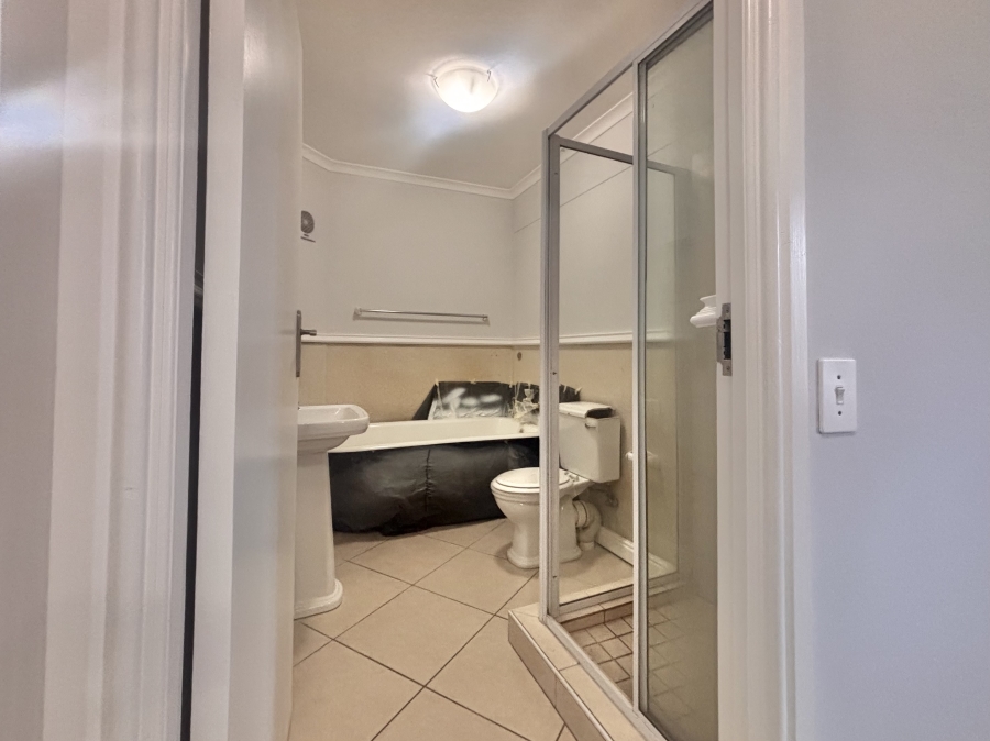 2 Bedroom Property for Sale in Wynberg Upper Western Cape